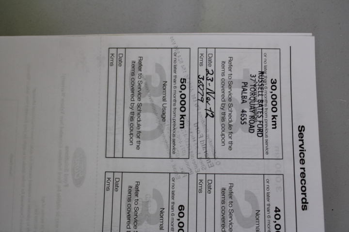 2015 Isuzu NPR 200 4 x 2 Pantech Truck