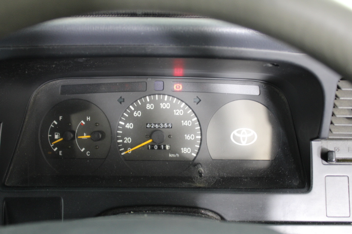 New Waterproof Men'S Watch Barrel Shaped Transparent Quartz Watch Popular