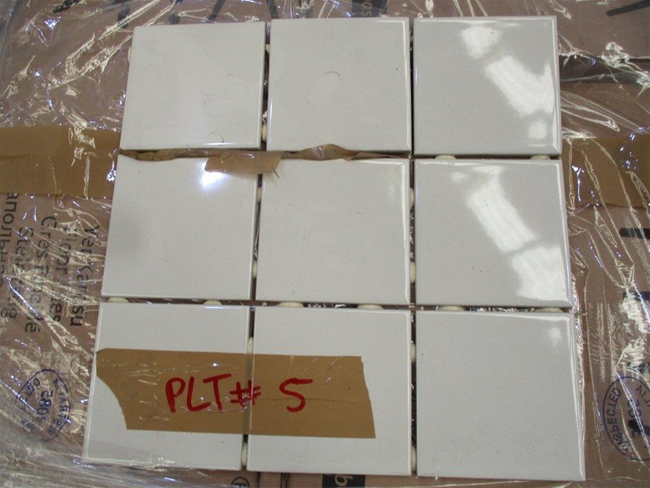 1.00 carat of white diamond round various in 5 case