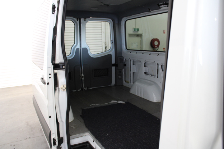 10 Boxes of 10pc FRONTIER Disposable P2 Flat Fold Respirator with Valve.