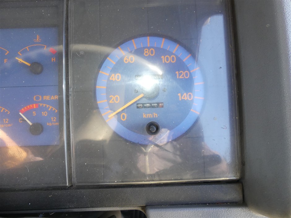 <p>Assorted Size D Shackles, Hammer Locks, Air Fittings, All tread rods</p>