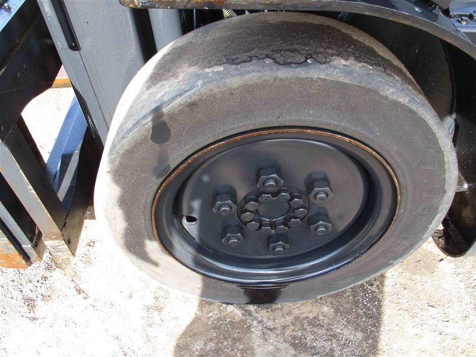 5.03ct TSW Natural Green Diamond Collection - Round Brilliant Cut