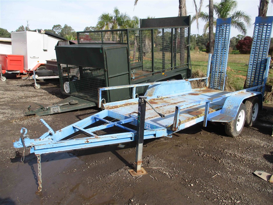 By The Vineyard Mixed Pack Pinot Grigio & Cab Merlot (12x 750mL). SEA.