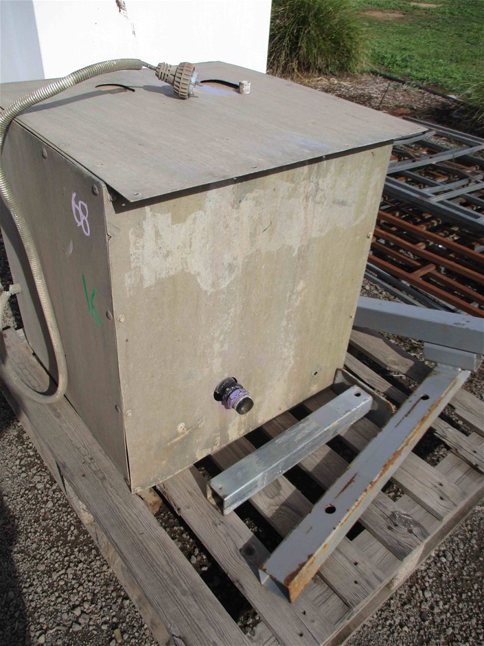 Jules Roy Chardonnay 2023 (6x 750mL), France.