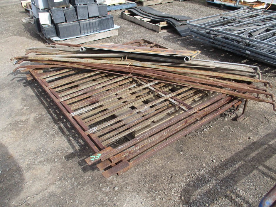 Night Merchant Vodka Lime And Soda Cans (24x 250mL) NSW