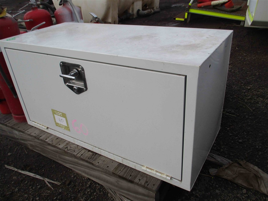 Wolf Blass Red Label Shiraz (6x 750mL), SEA.