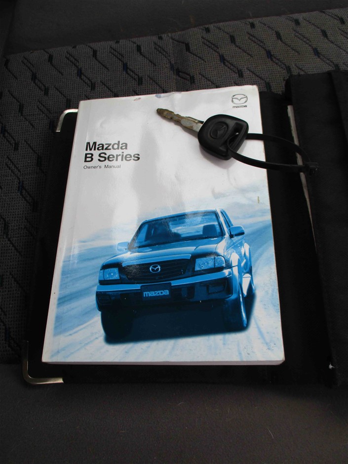 Wolf Blass Yellow Label Merlot (6x 750mL).