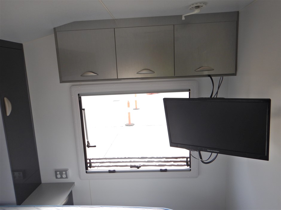 Henri Le Blanc Cuvee Rosé Brut NV (6x 750mL), France.