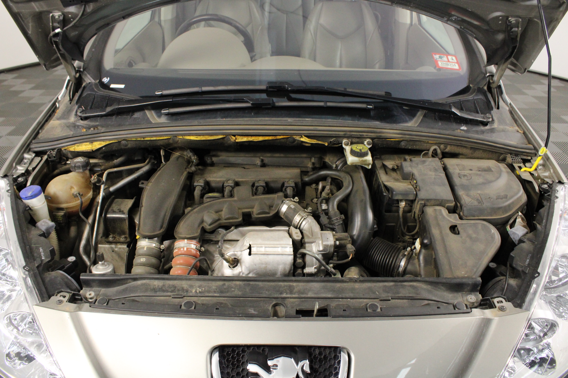 Howlin Gale Wines Category 5 Cabernet Sauvignon 2017 (6x 750mL) SA