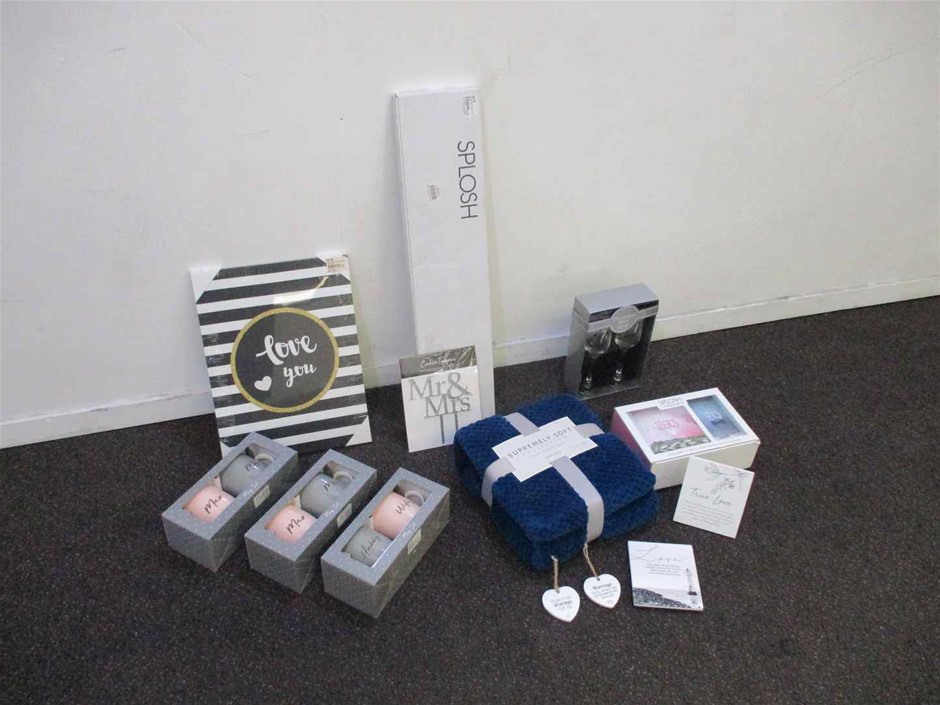 Stunning Rhodium Plated Simulated Diamond Band Ring - US Size 7