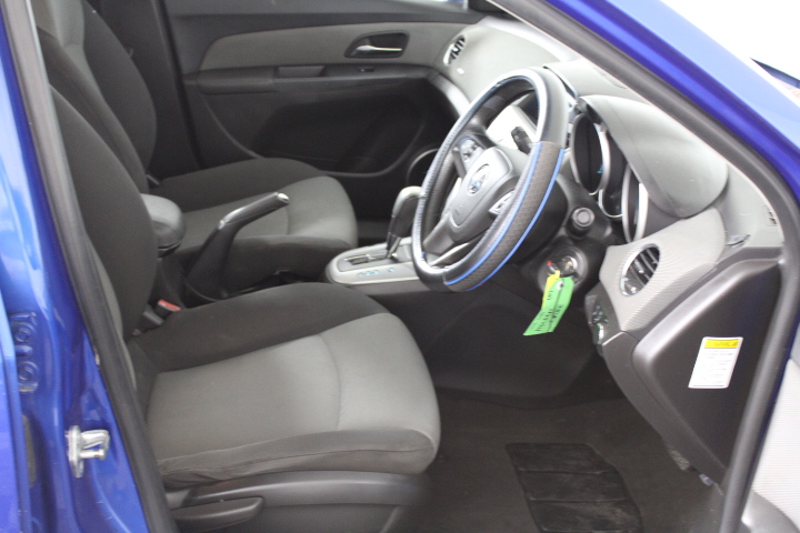 2023 $2 Matilda Light Green Coloured two dollar FIFA Soccer Coin Queen New