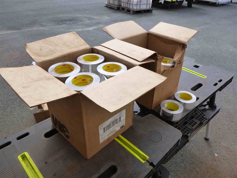 NORDIC Ware Backyard Bugs Cake Pan.