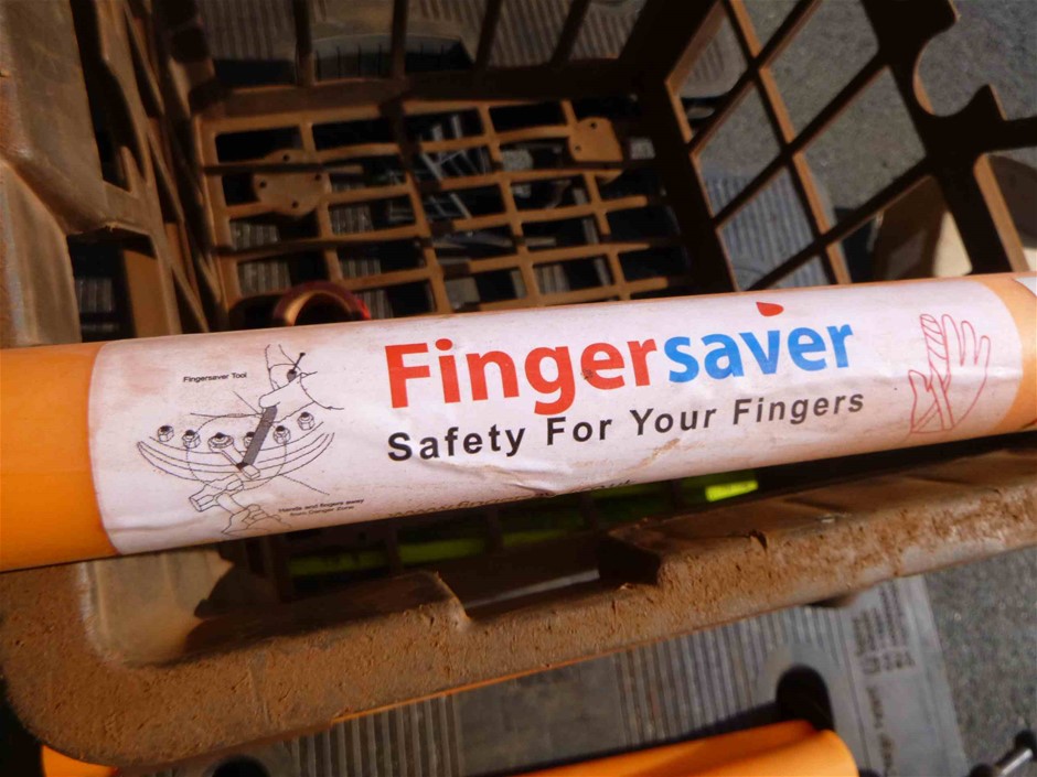 BOSCH Series 6, Rechargeable Vacuum Cleaner, Unlimited, Blue, BCS611AU. NB: