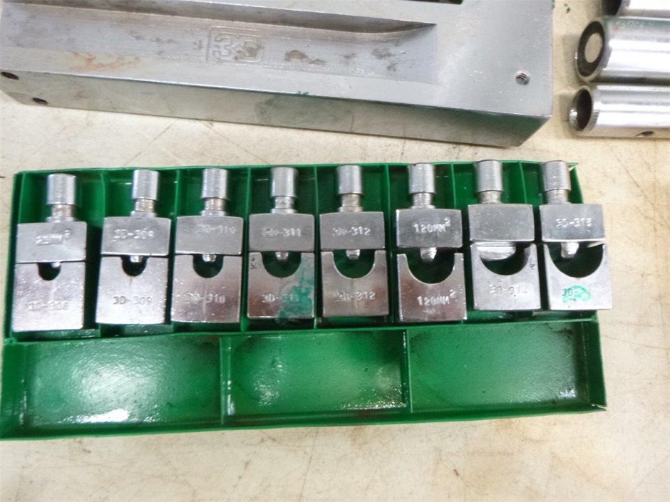 Two Post Car Lift (Unused)