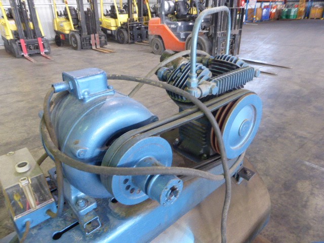 18K/Italy 3.0ctw Oval Cut Yellow Gold Ring(stamped)Warranty Quality-9US