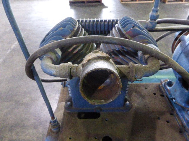 18K/Italy 3.0ctw Oval Cut Yellow Gold Ring(stamped)Warranty Quality-10US