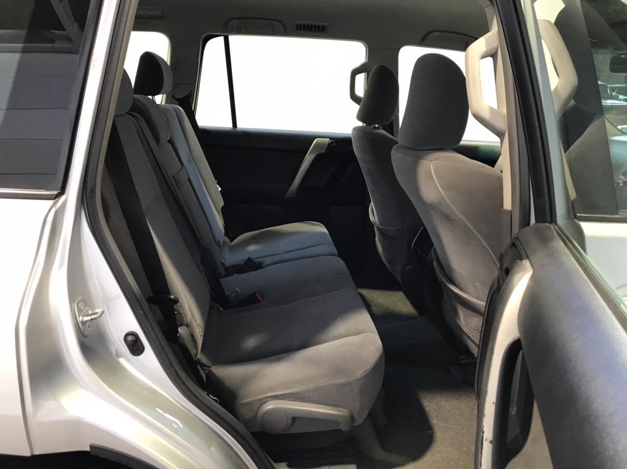 230 Strong Men Cleanskin Shiraz 2022 (12x 750mL) SA