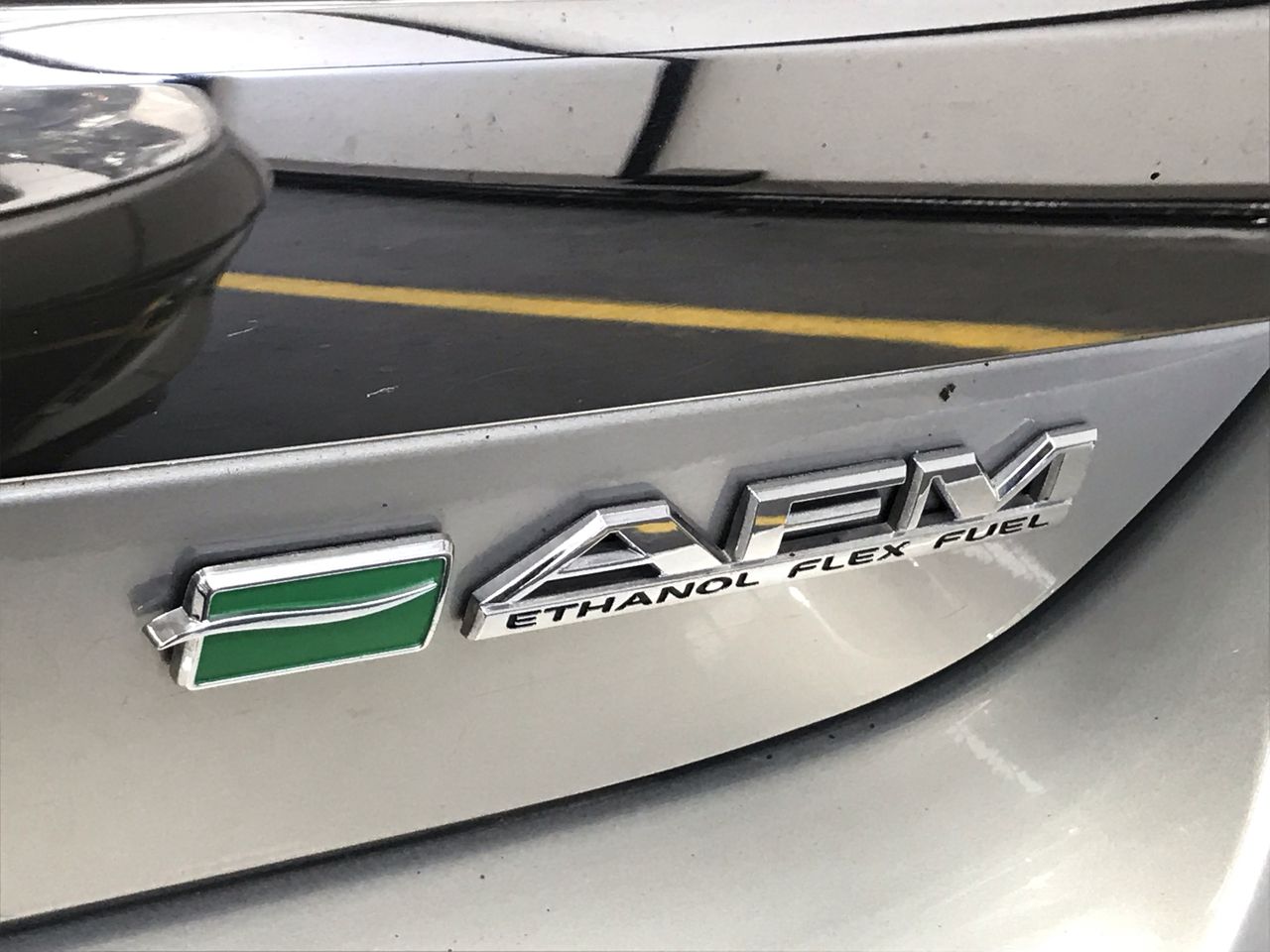 SIGNATURE Men's Comfort Trainers, Size US8.5/UK7.5, White.