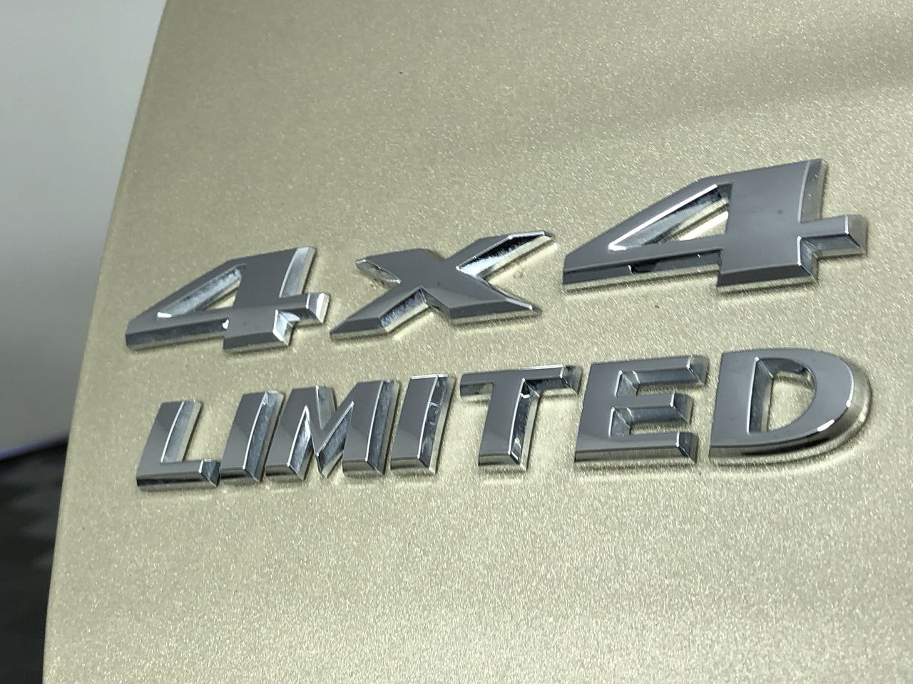 St Huberts The Stag Pinot Grigio (6x 750mL).