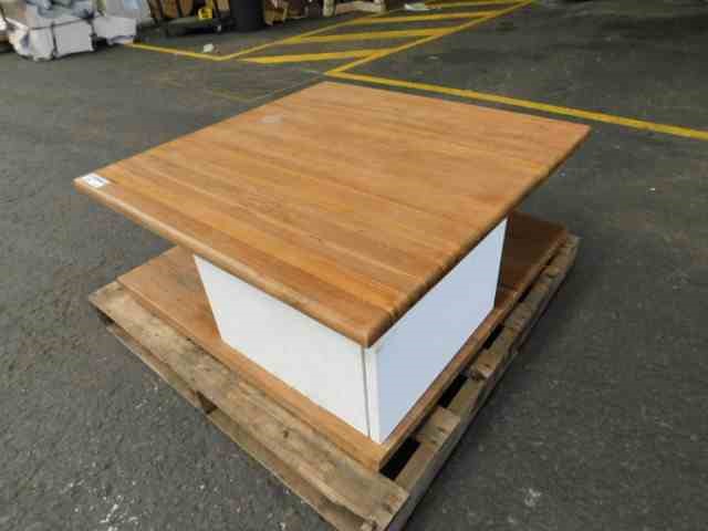 By The Vineyard Mixed Pack Pinot Grigio & Chardonnay (12x 750mL). SEA.