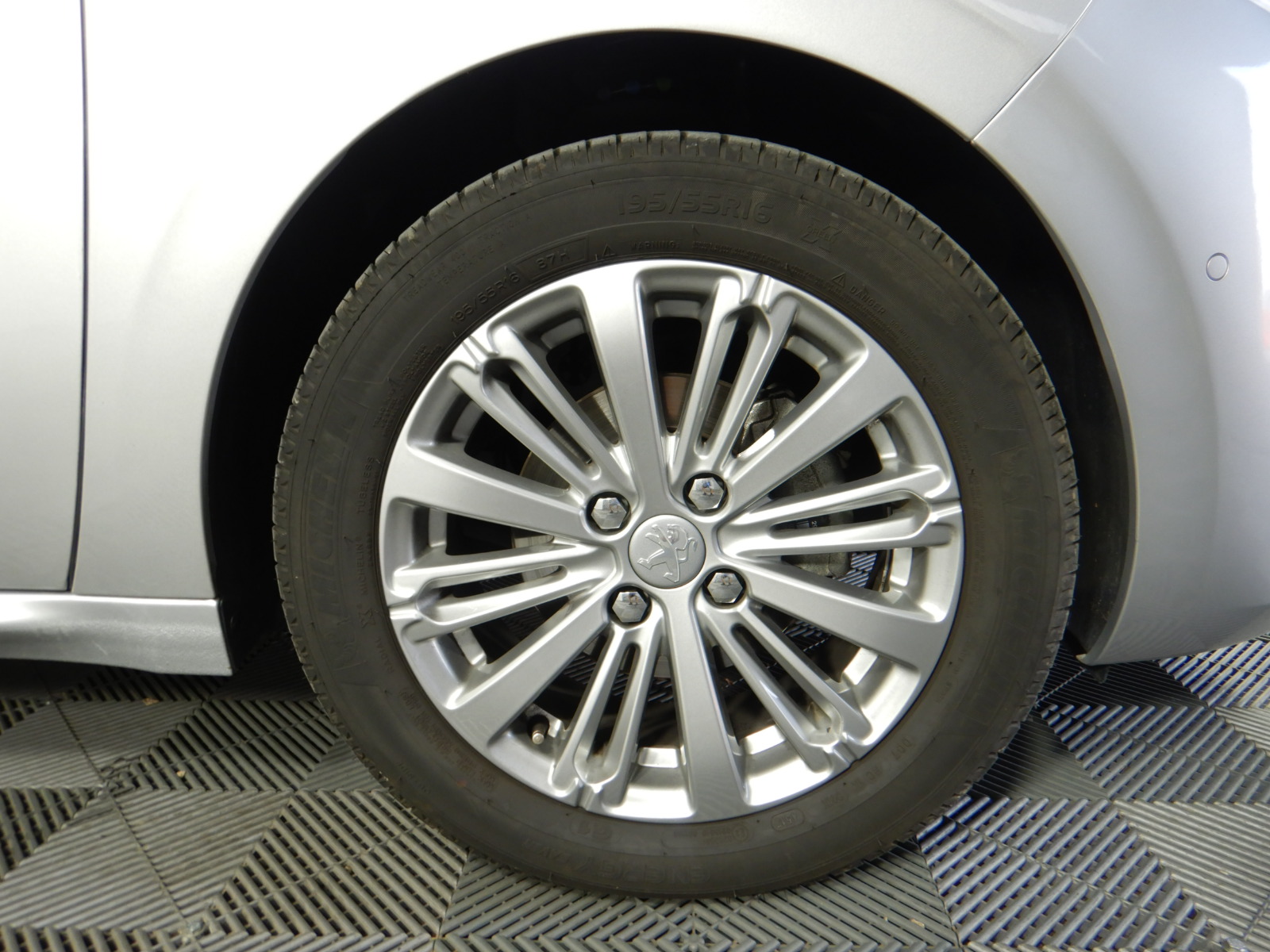 Drop Zone Reserve Malbec 2022 (12x 750mL) SA