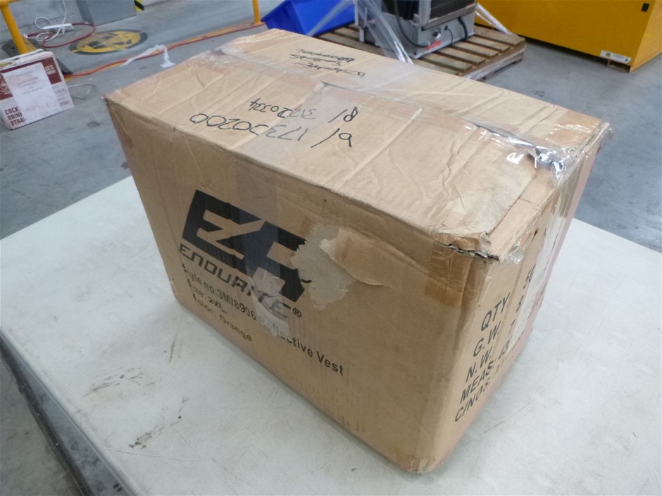 The Hero `Preservative Free` Pinot Noir 2023 (6x 750mL) SA