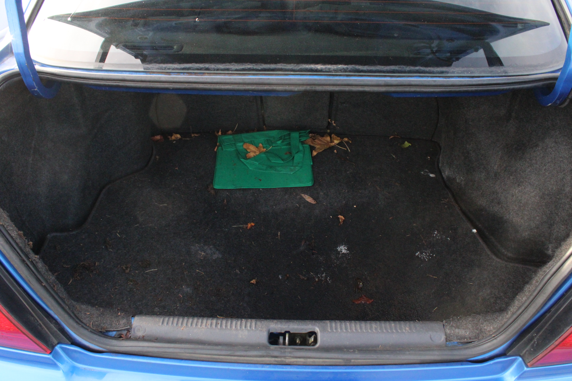 The Hero `Preservative Free` Pinot Noir 2023 (6x 750mL) SA