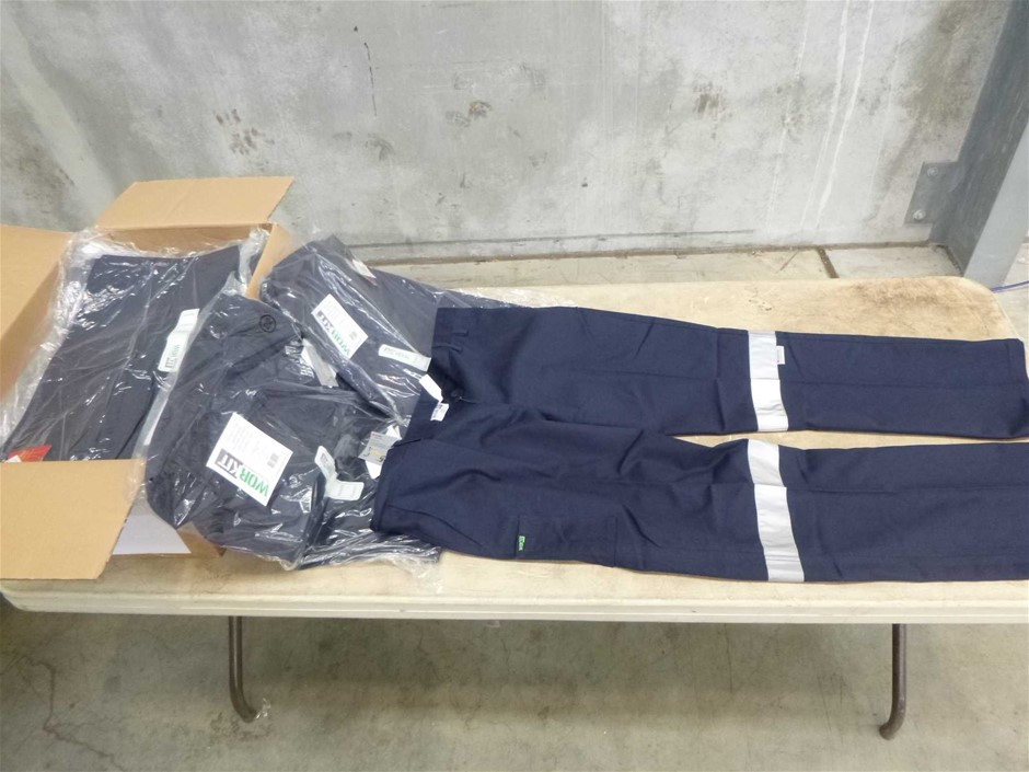 1.90ct Round Cut GRA Certified Moissanite 925 Silver Band Ring - Size 6