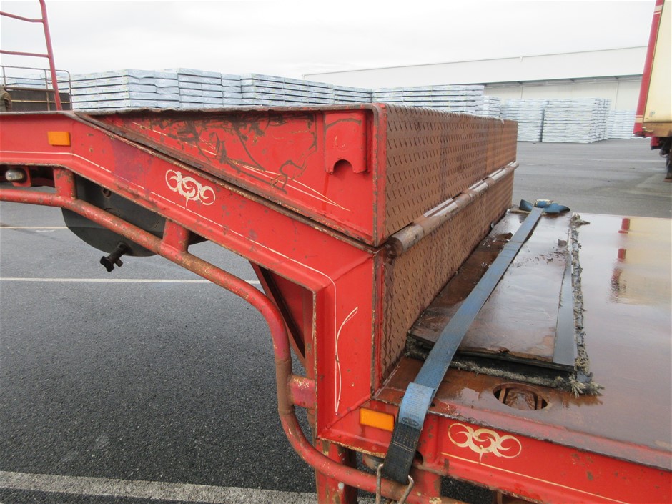 PRESENZA Dual Flush Fashion Skirted Toilet, Ceramic And UF, White.