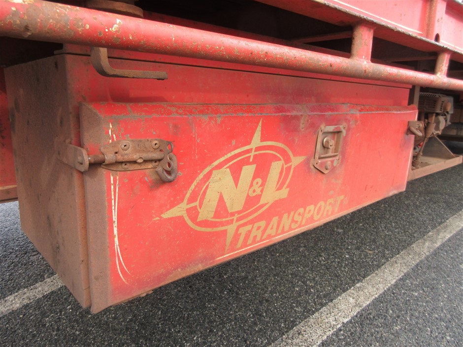 CASUAL LIVING Lap Desk w/ Removable Knit Cover.