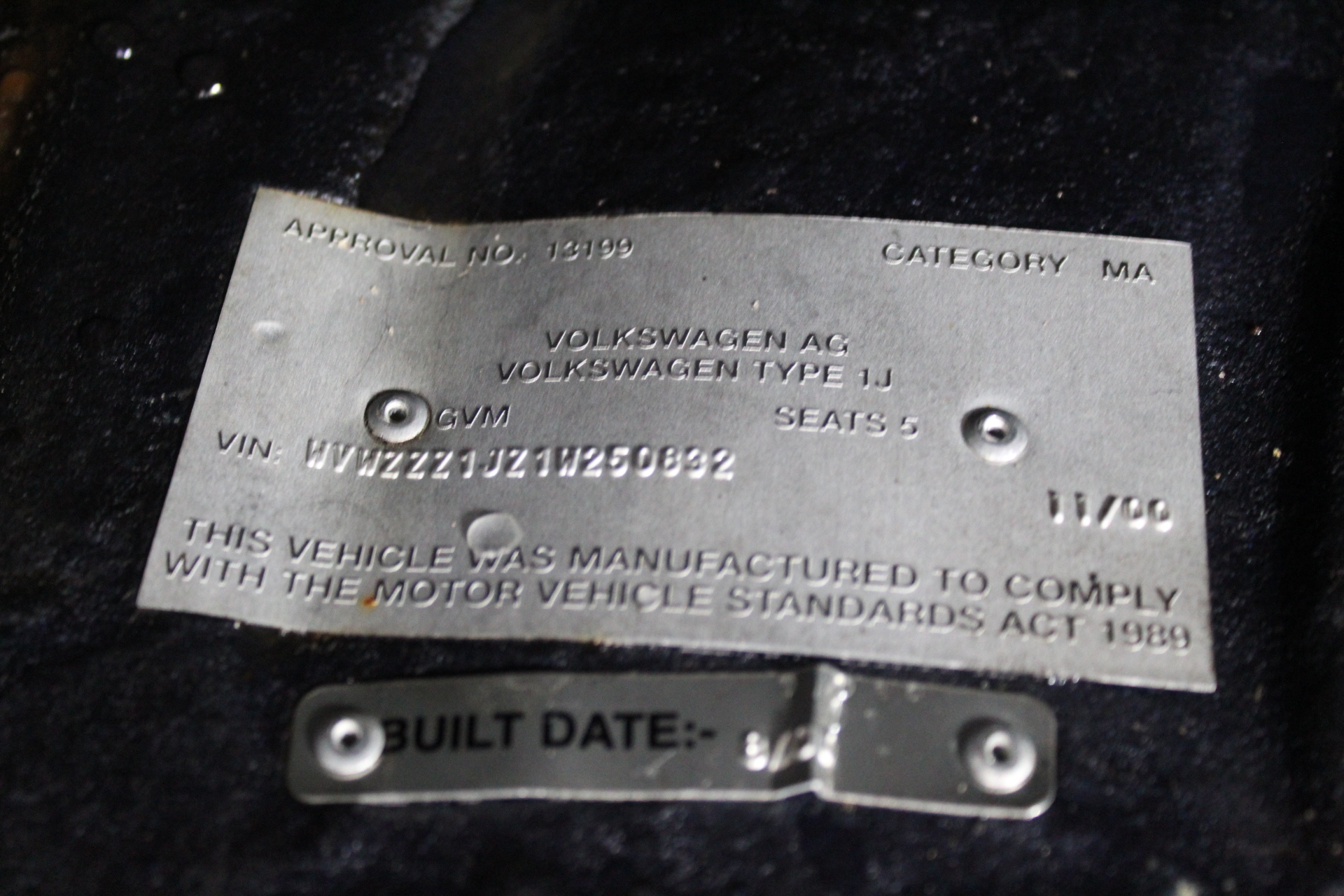 SIMPLE MODERN Insulated Stainless Steel Water Bottle with Straw - Leak-Proo