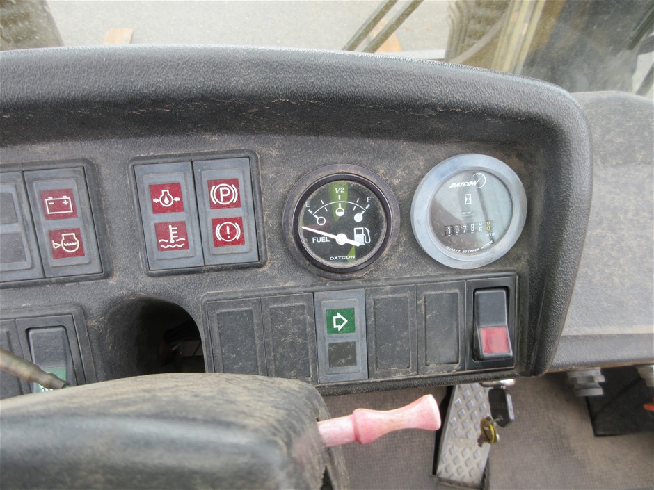 HOMECRAFT Savanah Raised Toilet Seat, 15cm High with Lid, 40 x 36 x 15 cm,