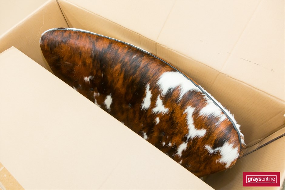 4 x Bow Shackles, WLL 4.7T, Screw Pin Type, Grade S. Yellow Pin.