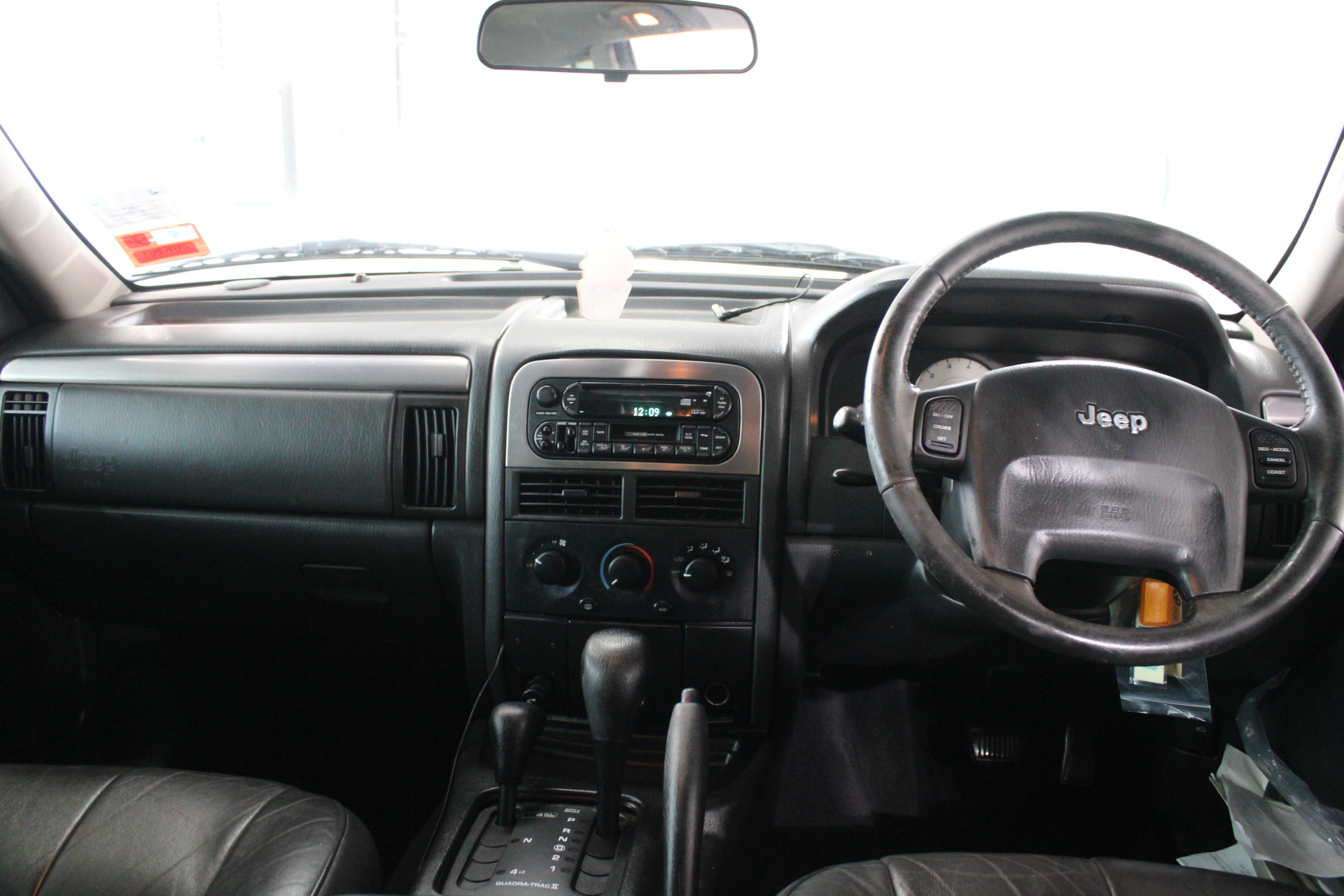 Wolf Blass Yellow Label Shiraz (6x 750mL). SA