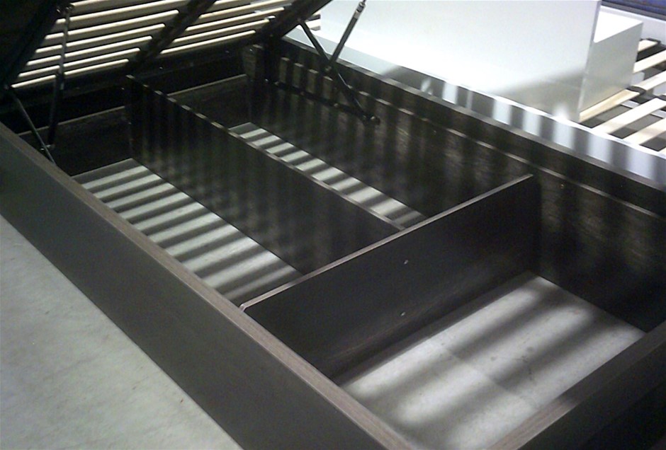 By The Vineyard Pinot Grigio (12x 750mL). SEA.