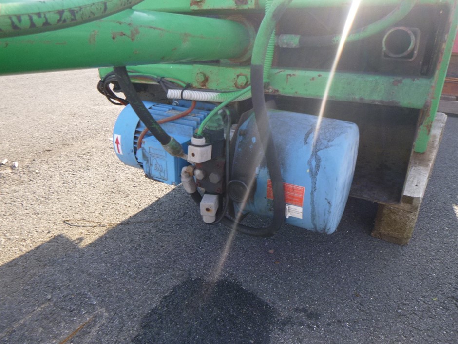 <p>2019 Titan . Tandem Plant Trailer</p>