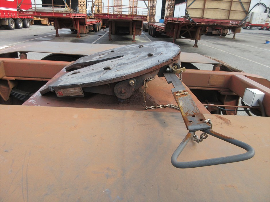 <p>Dynapac CA302D Smooth Drum Roller</p>