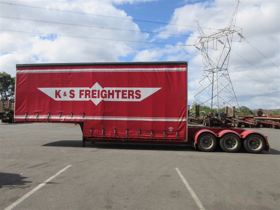 Rash Vest and Racer Made With Water Reactive Fabric - Size: 4