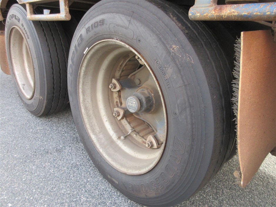 Gavlanised Buckets 4pc Set Assorted Sizes Vintage Style, Brand NEW