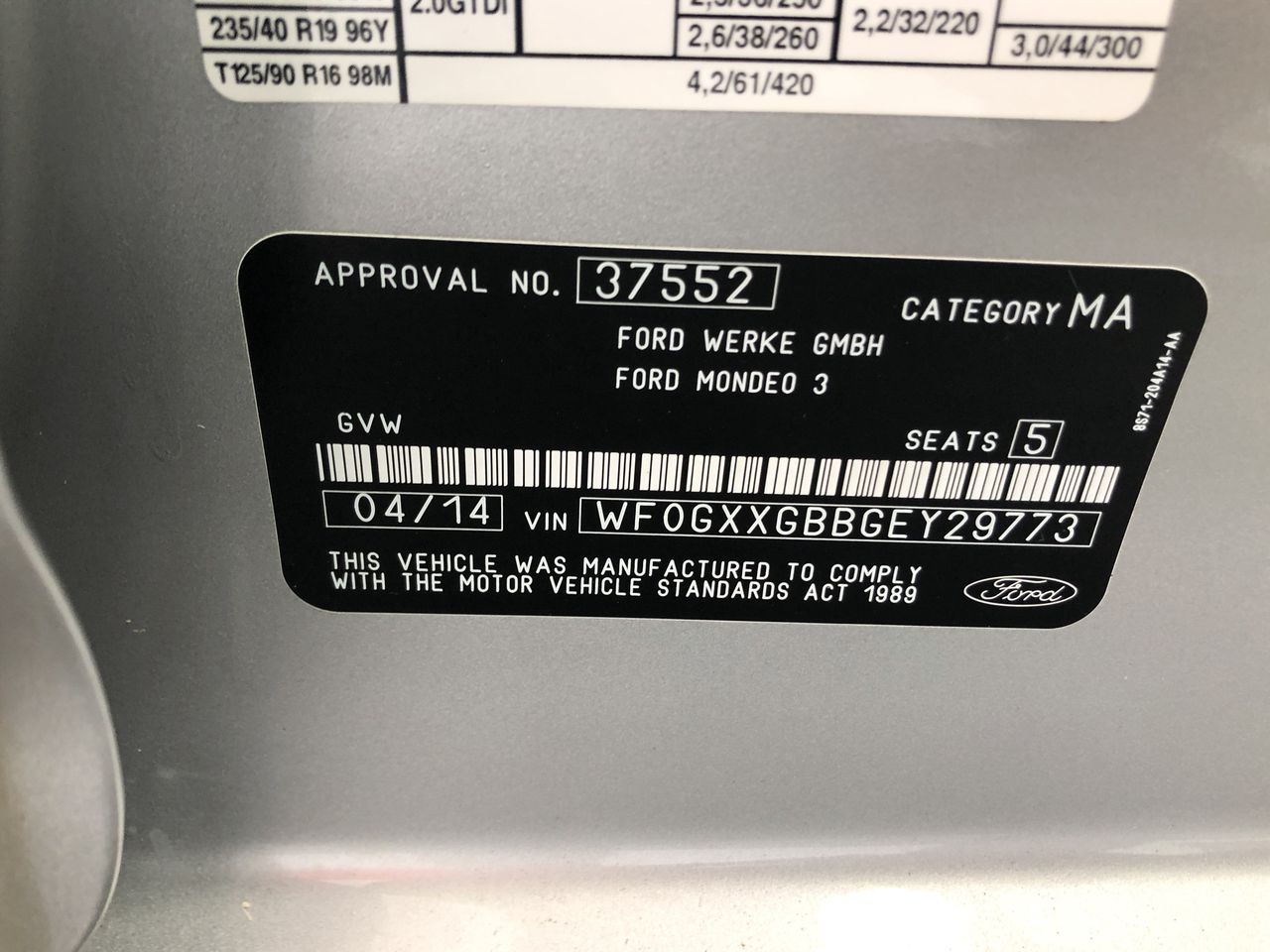 1.41 Carats Natural Blue Sapphire Ring - 925 Silver