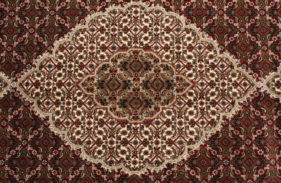 Rhodium Plated 7 Ring Lucky Charm Necklace