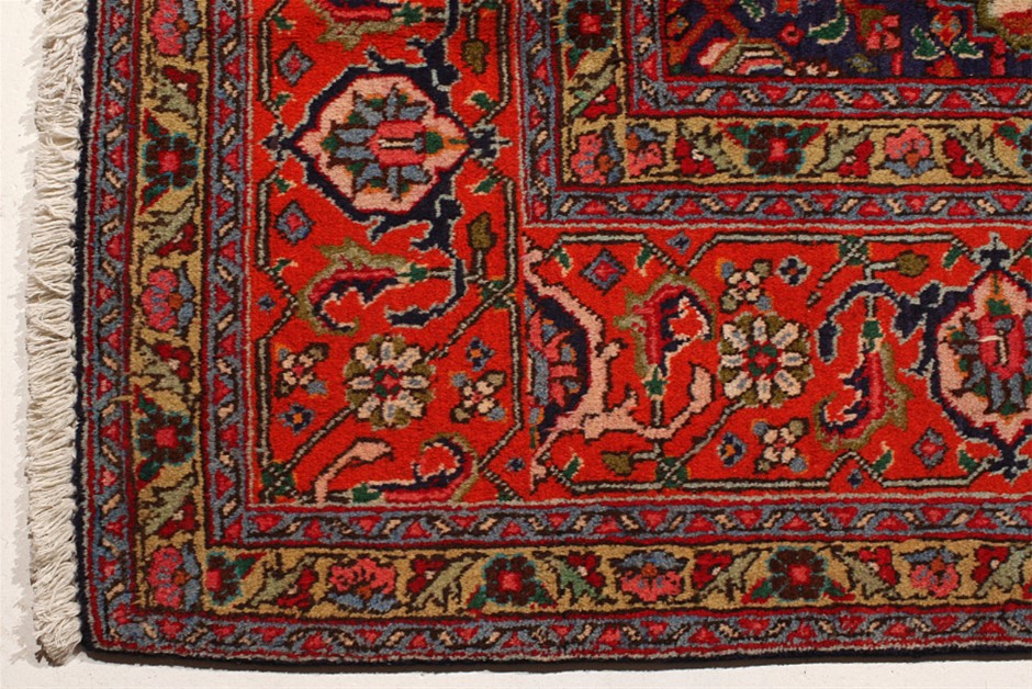 Stunning 18ct Heavy Yellow Gold Plated Simulated Diamond Round Pendant