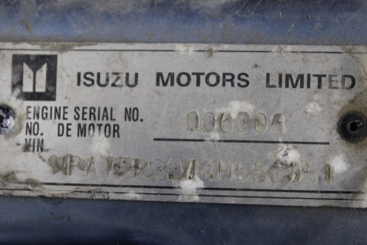 BUNDLE of 2 items: IRWIN Red Danger Flags (12" × 12") + DEWALT DWH052K-XJ H