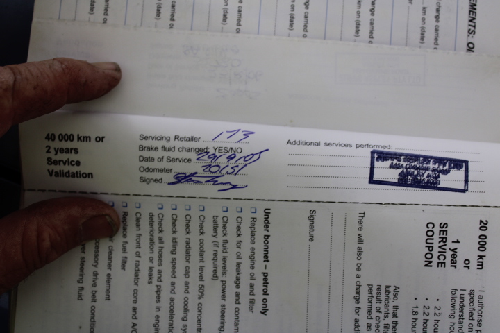 BUNDLE of 3 items: BURT'S BEES Pet Care: Waterless Cat Grooming Spray (295m