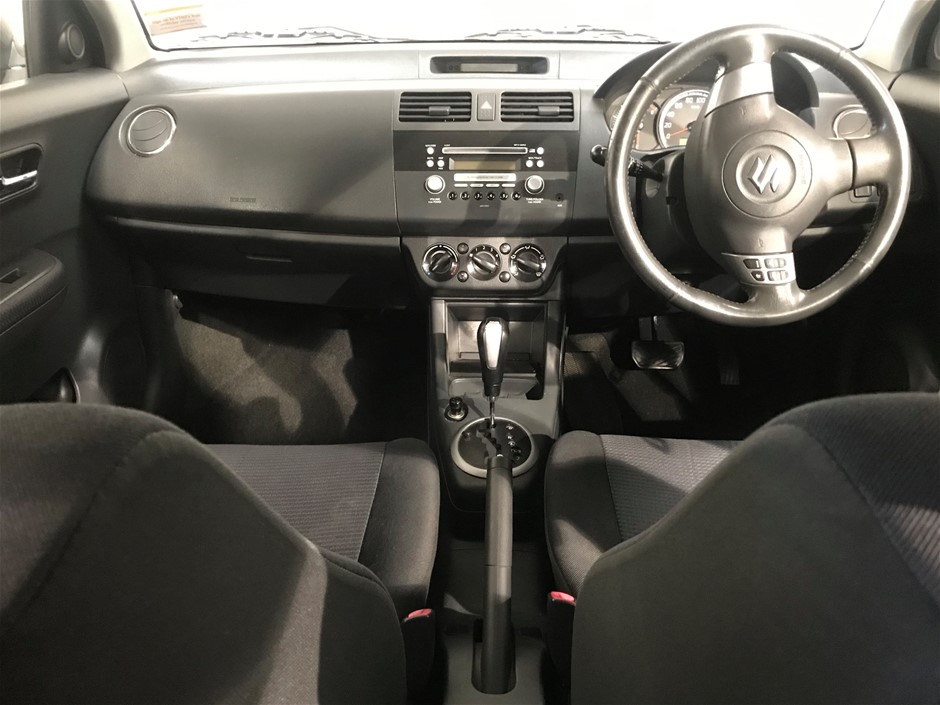 iPhone 14 Plus Otter + Pop Symmetry Series Antimicrobial Case, Periwink (Pu