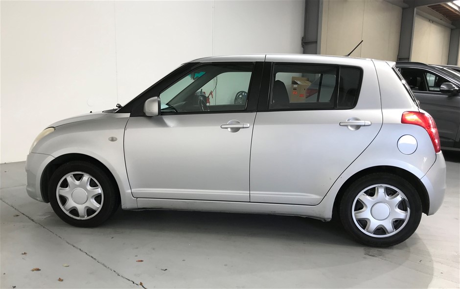 Roberts Estate Pinot Grigio 2024 (12x 750mL) SEA