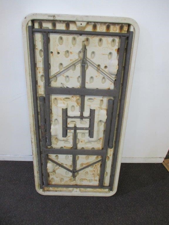 2016 UNC 50c HOLDEN HERITAGE COLLECTION HQ Kingswood COIN ON CARD