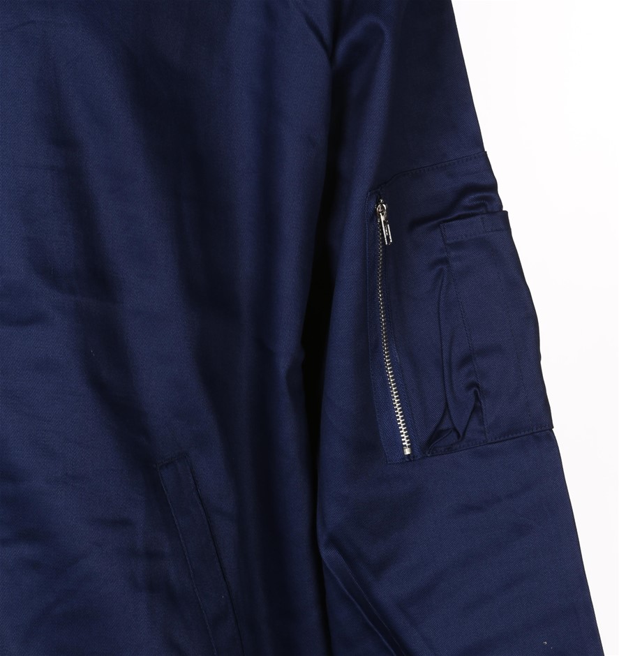 Stainless Steel Bracelet Featuring a Roman Numeral Pendant - Rose