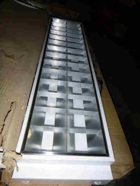 Stainless Steel Unisex Twist Bracelet in Gold (adjustable)