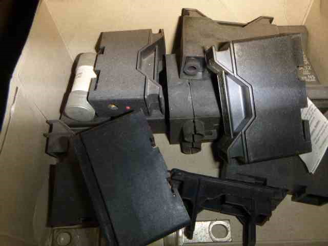 0.11 carat white 5 diamonds round